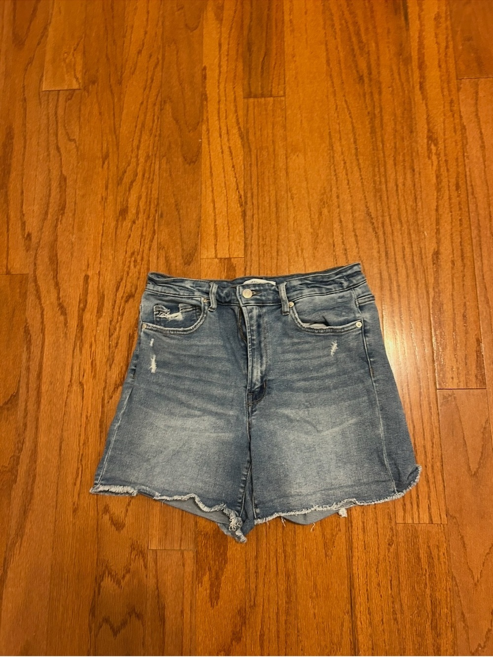 Zenana High Rise Distressed Denim Shorts Size Large Raw Hem - Picture 3 of 8